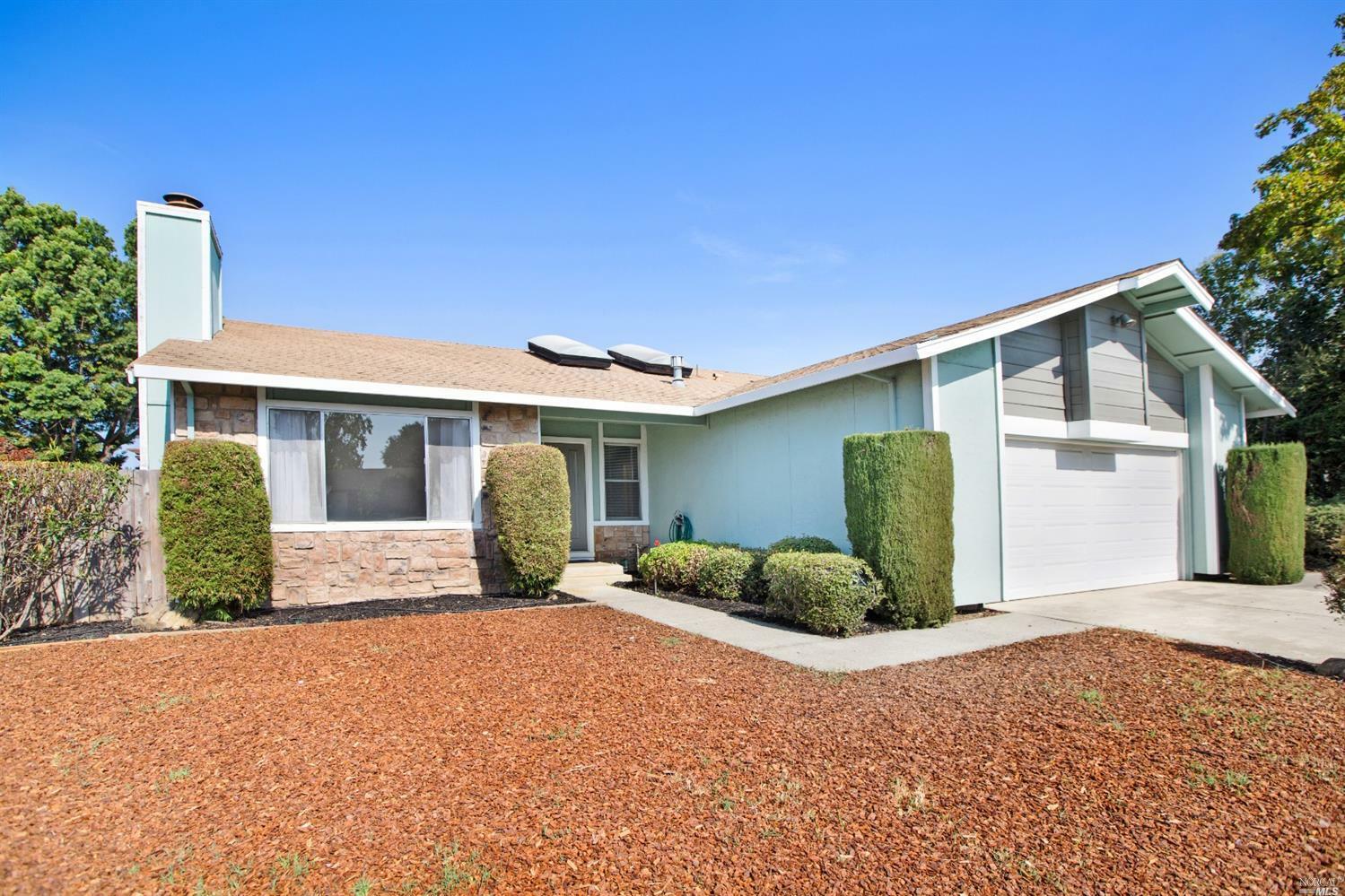 Property Photo:  479 Evelyn Circle  CA 94589 