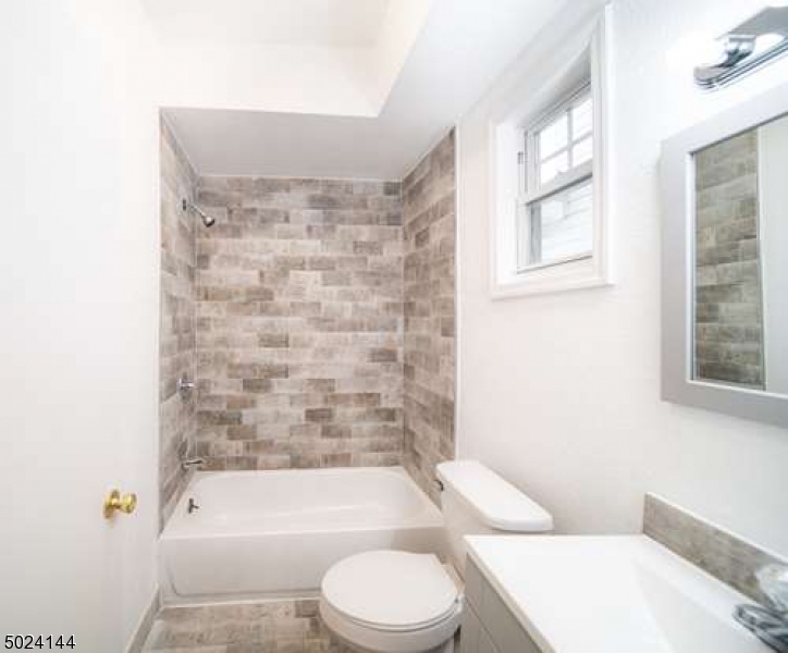 Property Photo:  41 Chester Ave  NJ 07104 