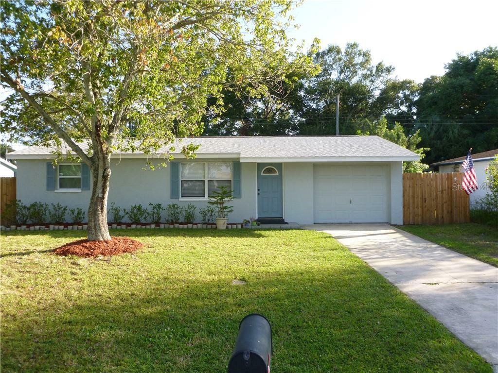 Property Photo:  6870 83rd Avenue N  FL 33781 