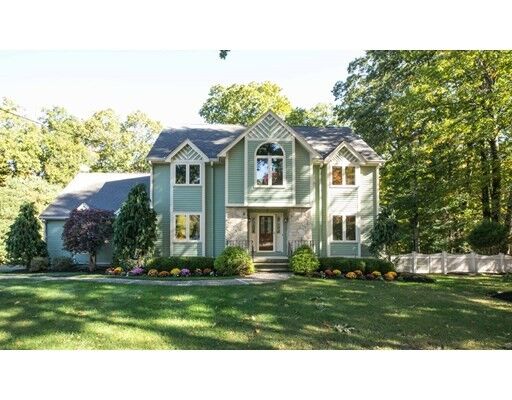7 Dawn Marie Cir  Franklin MA 02038 photo