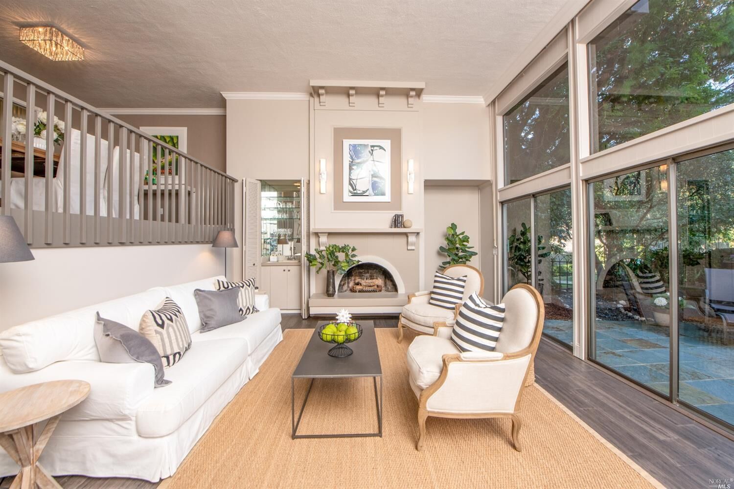 Property Photo: 36 Greenside Way CA 94901
