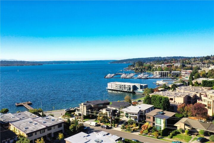 Property Photo: 714 2nd Street S WA 98033