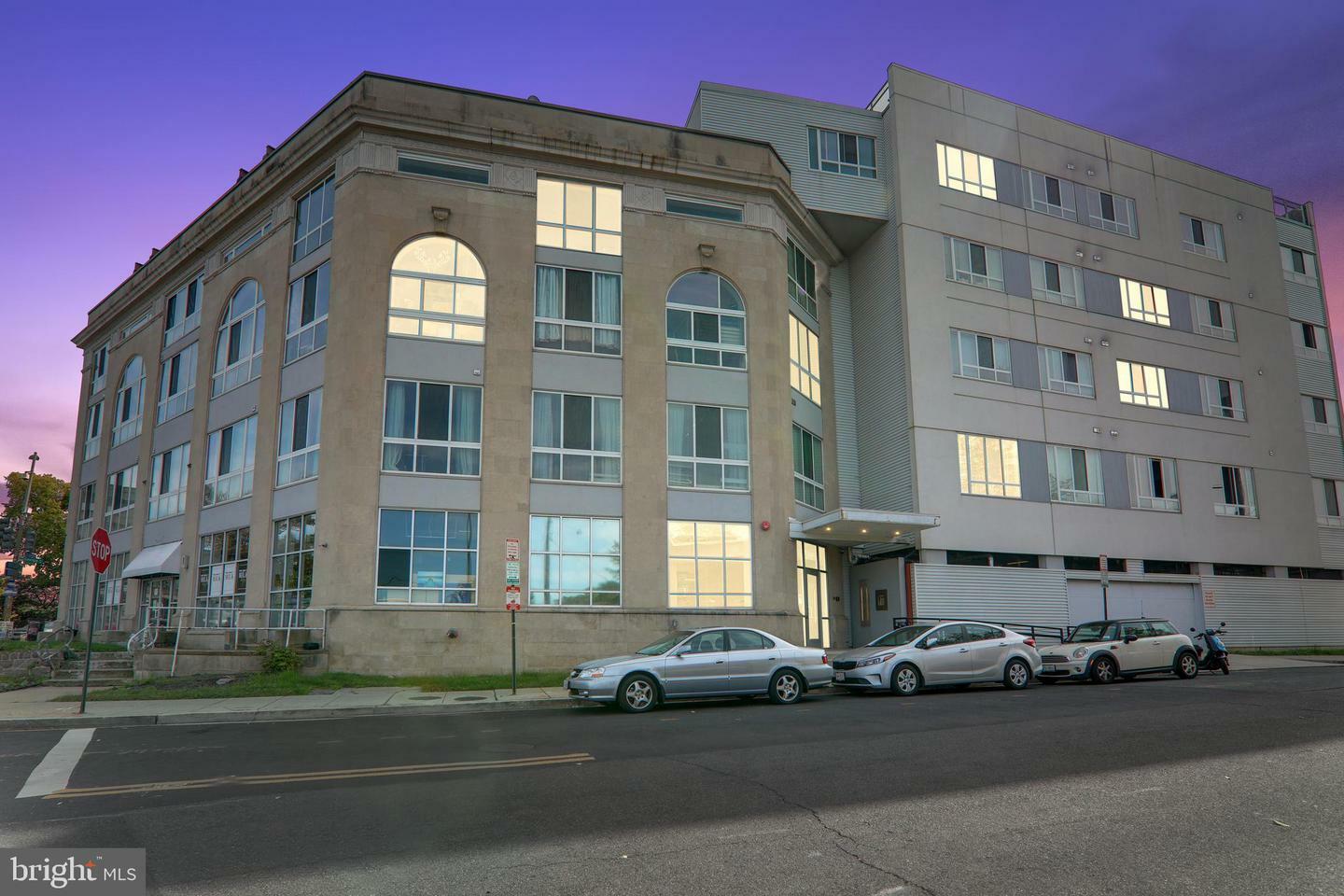 Property Photo: 5885 Colorado Avenue NW 404 DC 20011