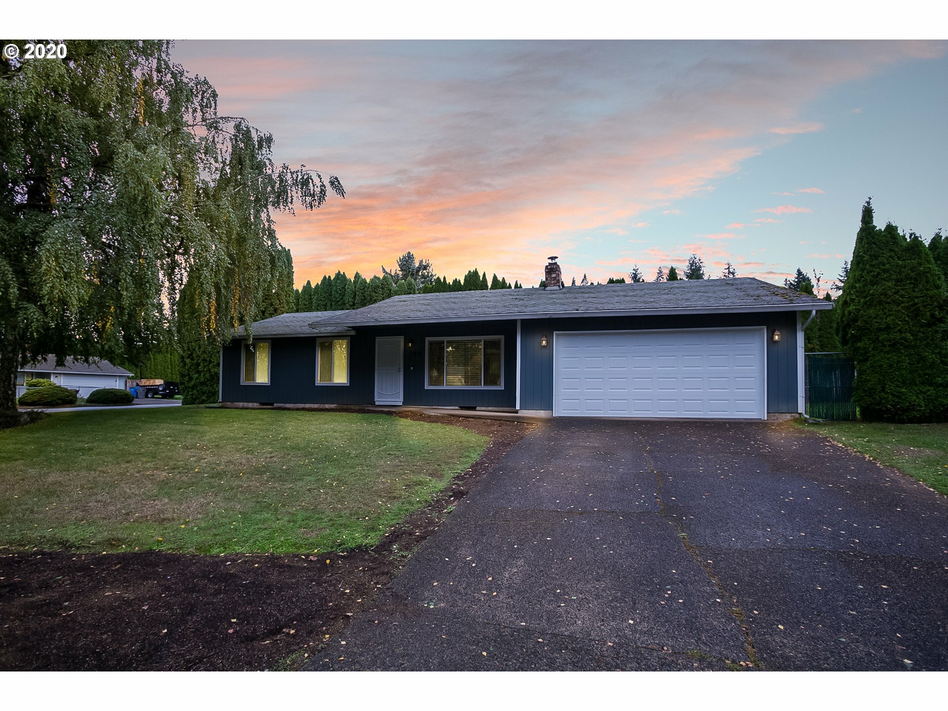 Property Photo:  2404 NE 156th Ave  WA 98684 