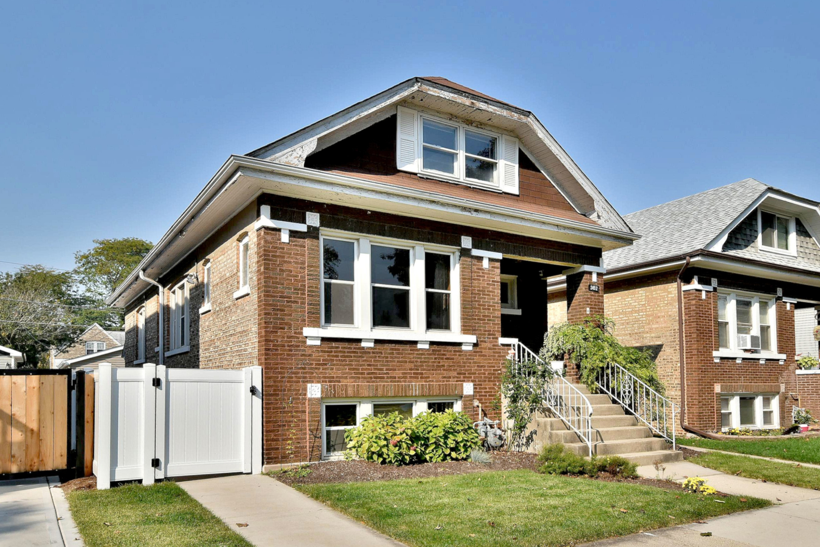 Property Photo:  3452 Gunderson Avenue  IL 60402 