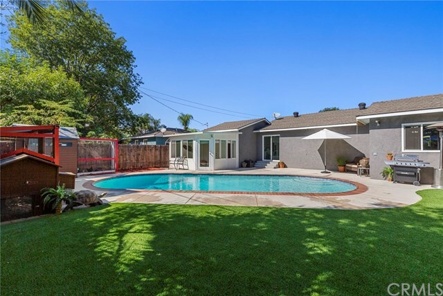 Property Photo:  902 E Almond Drive  CA 92821 