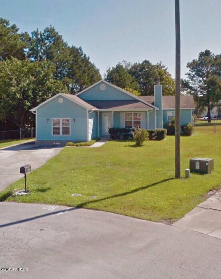 Property Photo:  406 Bluegrass Circle  NC 28546 