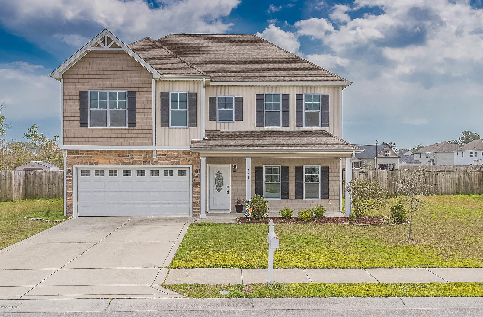 Property Photo:  104 Stonewater Lane  NC 28546 