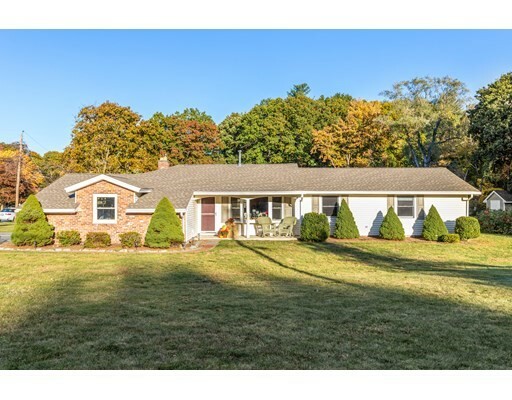 Property Photo: 15 San Mateo Dr MA 01824