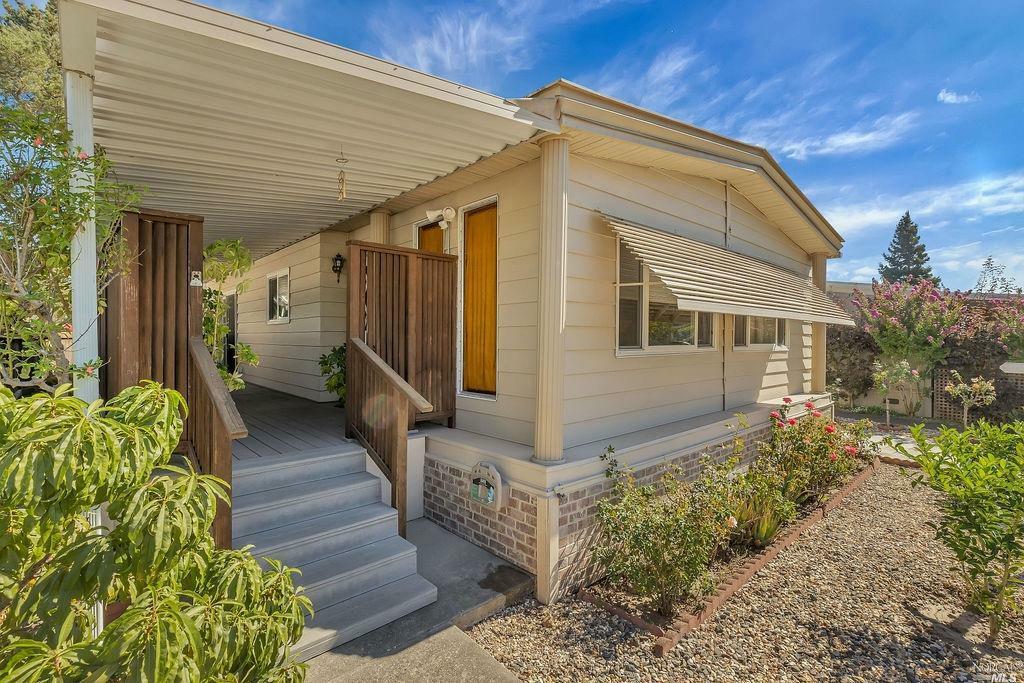 Property Photo:  44 International Boulevard  CA 95476 