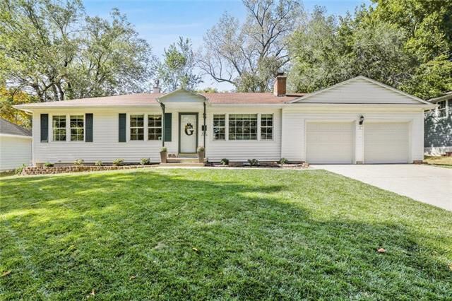 Property Photo:  7000 Russell Street  KS 66204 