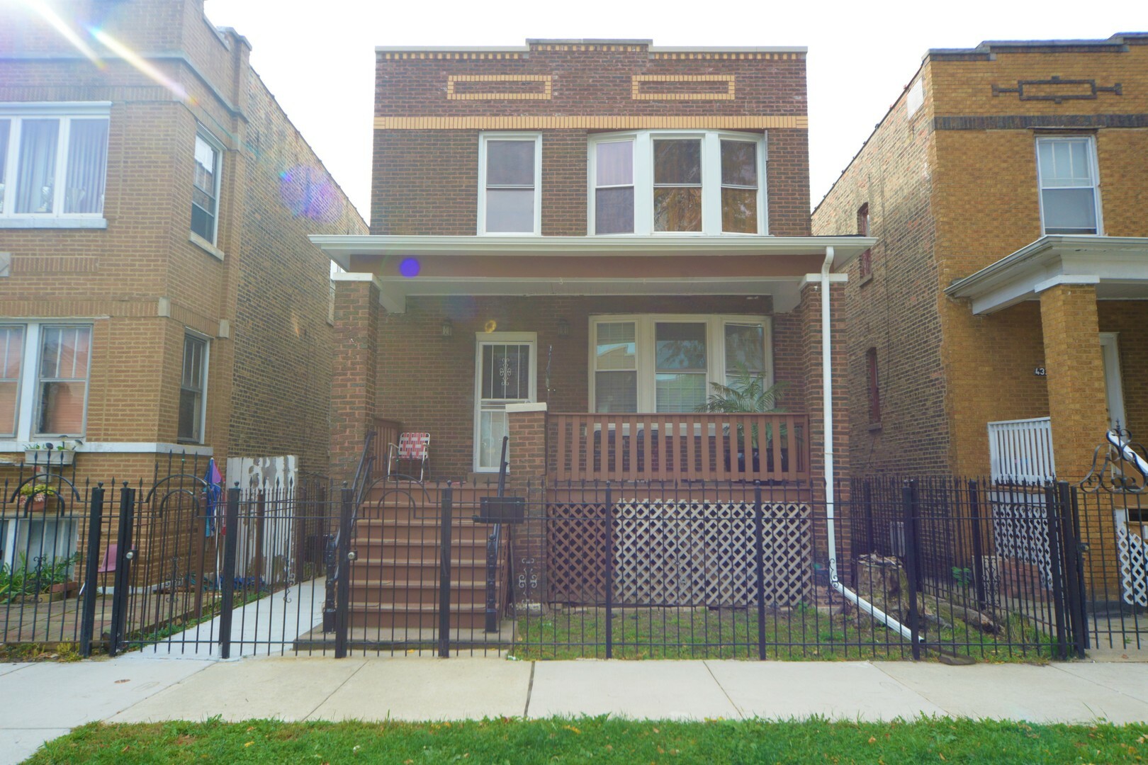 Property Photo: 4325 West Haddon Avenue 2 IL 60651