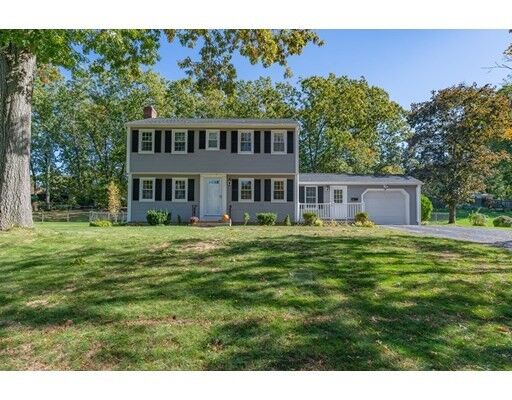 Property Photo: 89 Wimbleton Dr MA 01106
