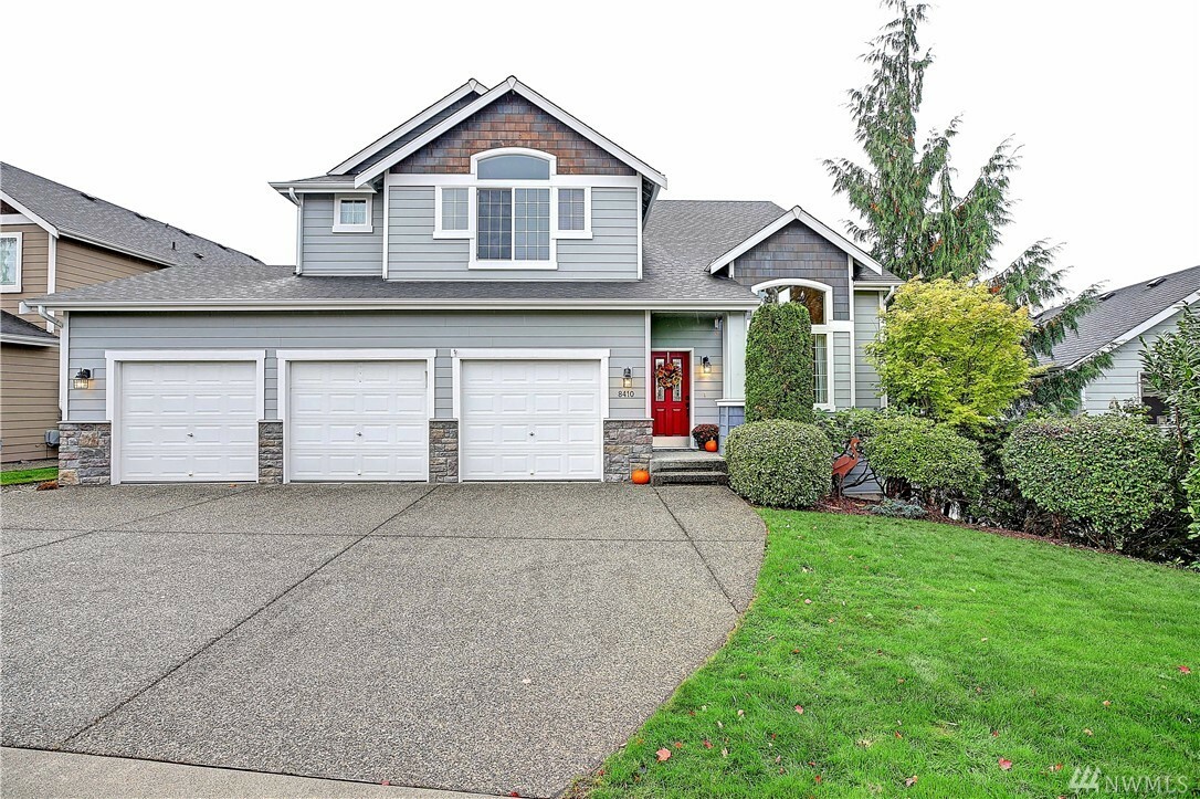 Property Photo:  8410 Grove St  WA 98270 