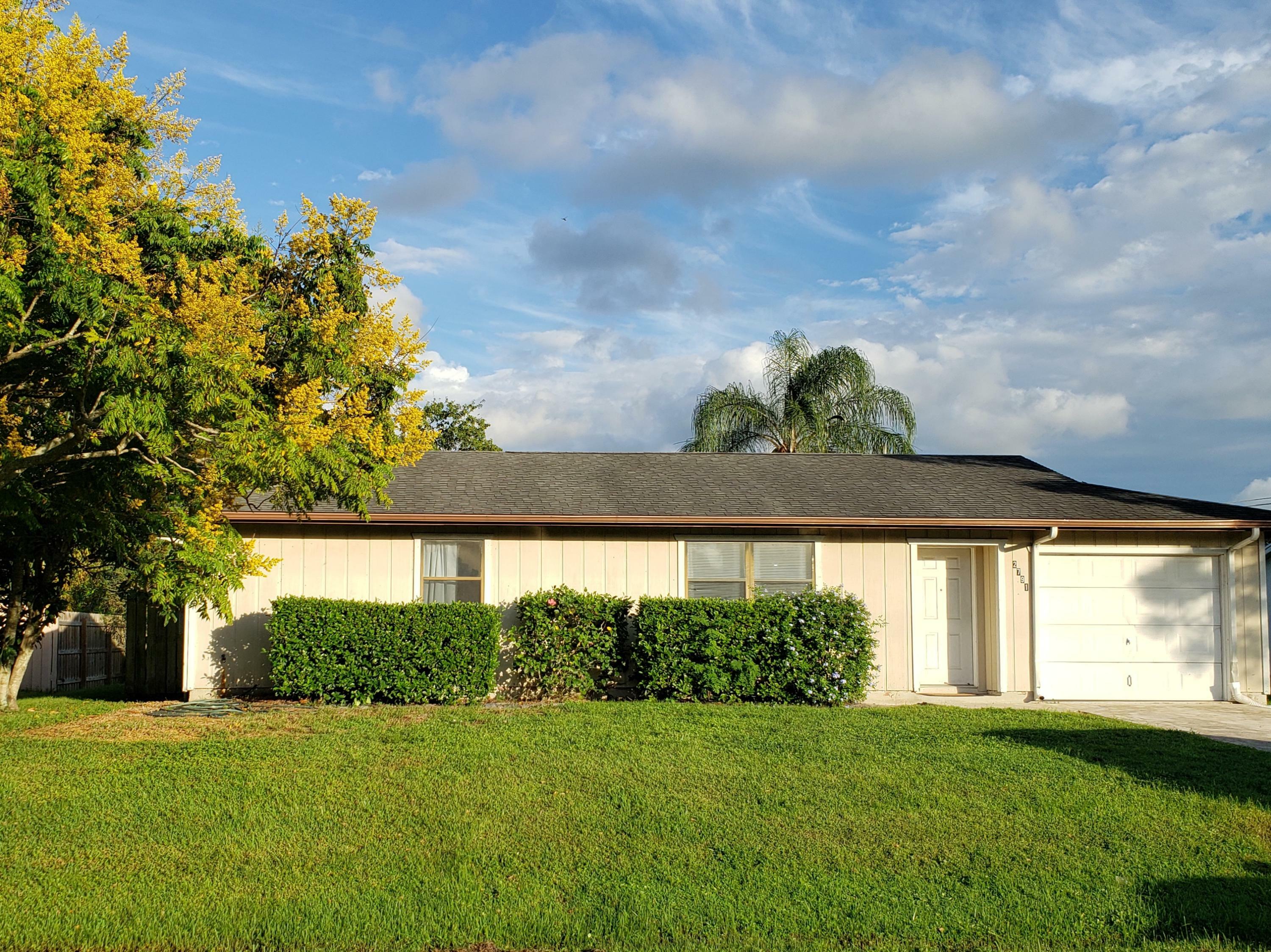 Property Photo:  2791 SW Savona Boulevard  FL 34953 