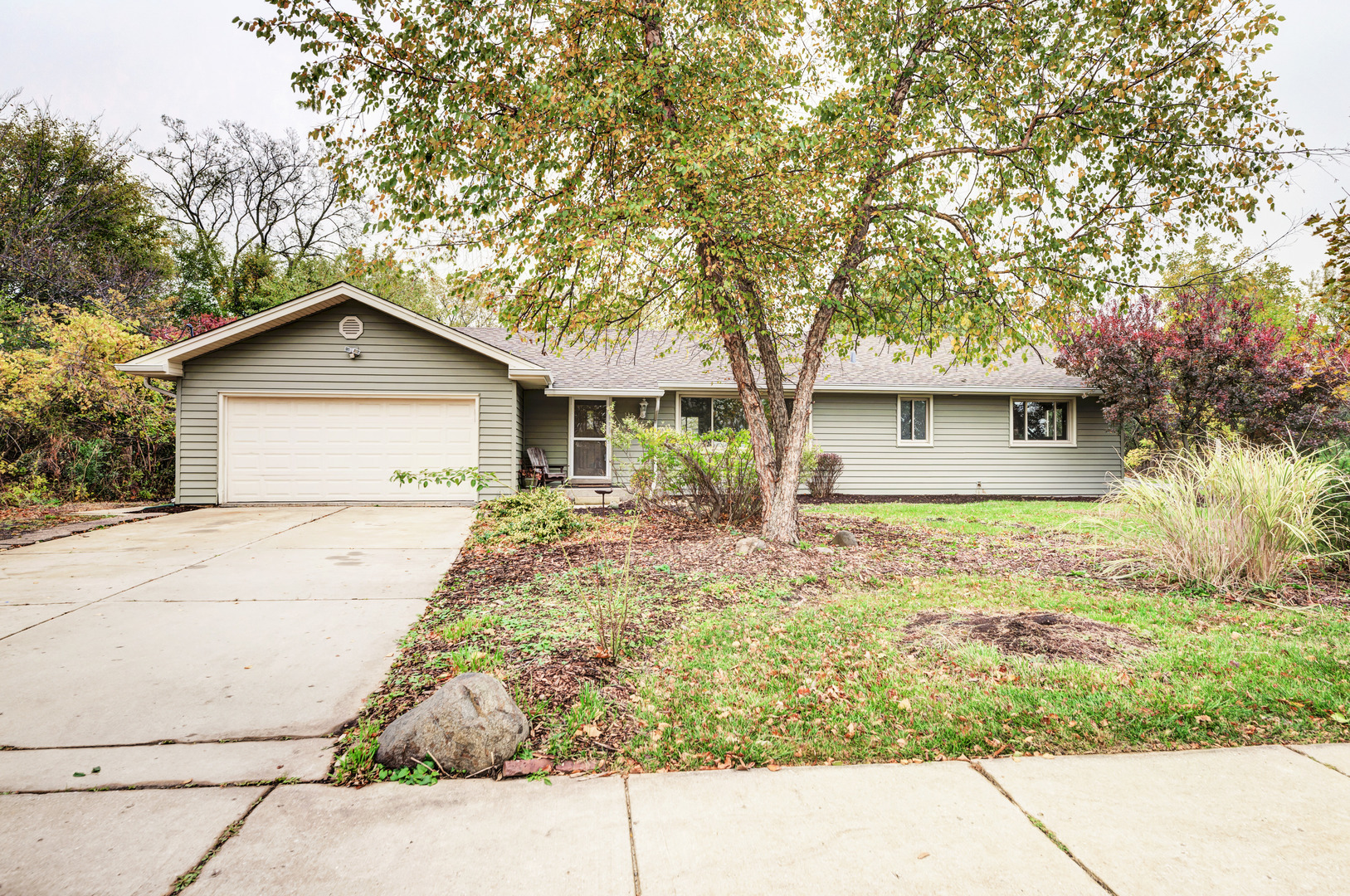 2N711 Swift Road  Lombard IL 60148 photo