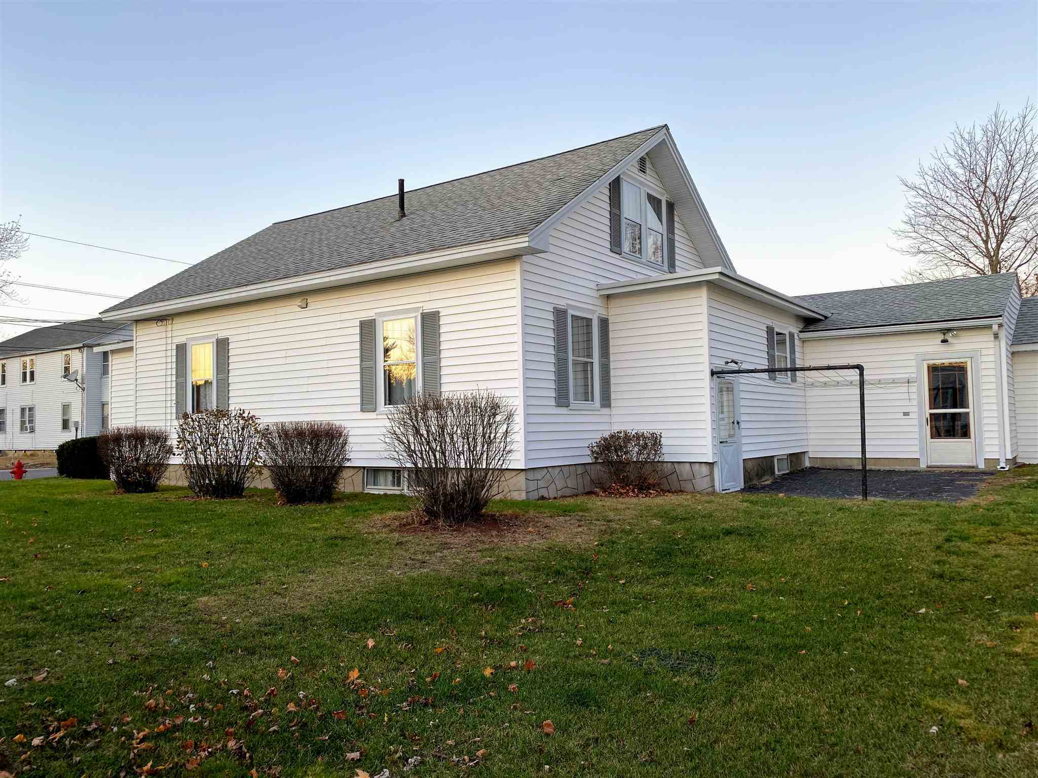 Property Photo:  90 Pine Street  NH 03867 