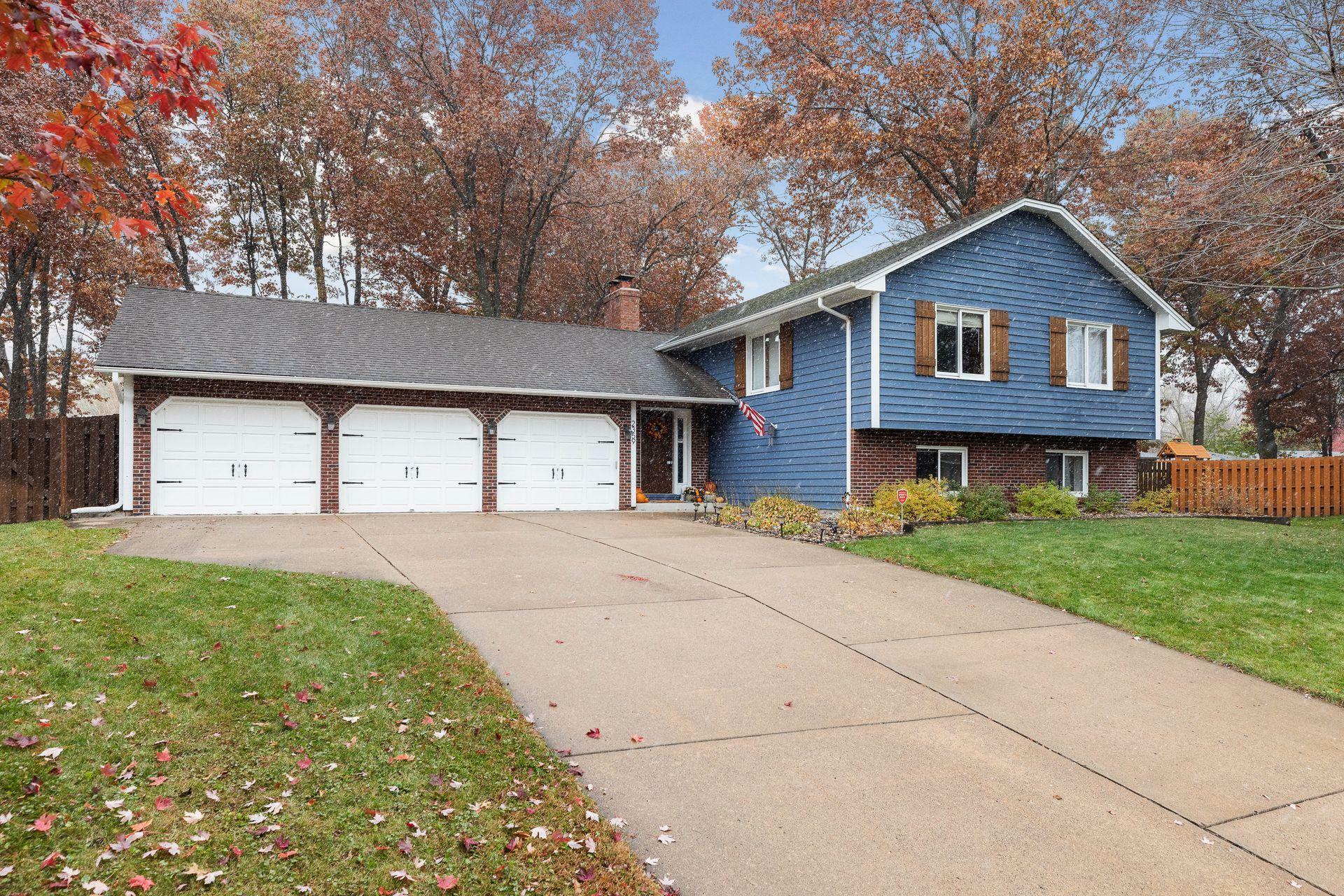 Property Photo:  2359 Pinewood Circle  MN 55112 