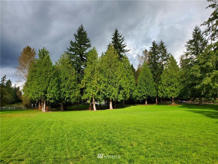 Property Photo: 5911 228th NE WA 98053