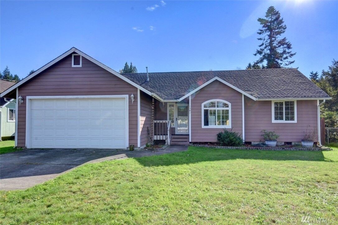 Property Photo:  1341 Park Ave E  WA 98589 