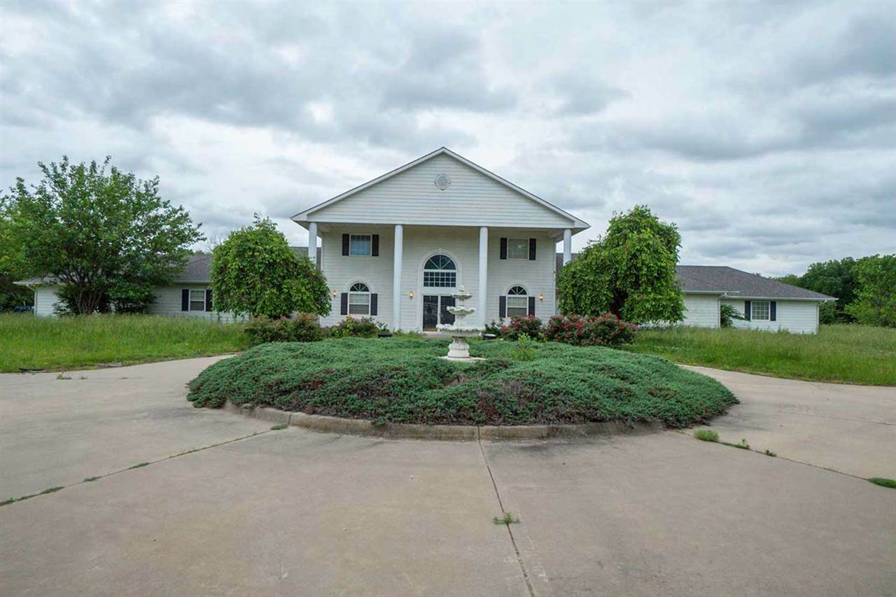 Property Photo: 10317 E 71st St S KS 67037