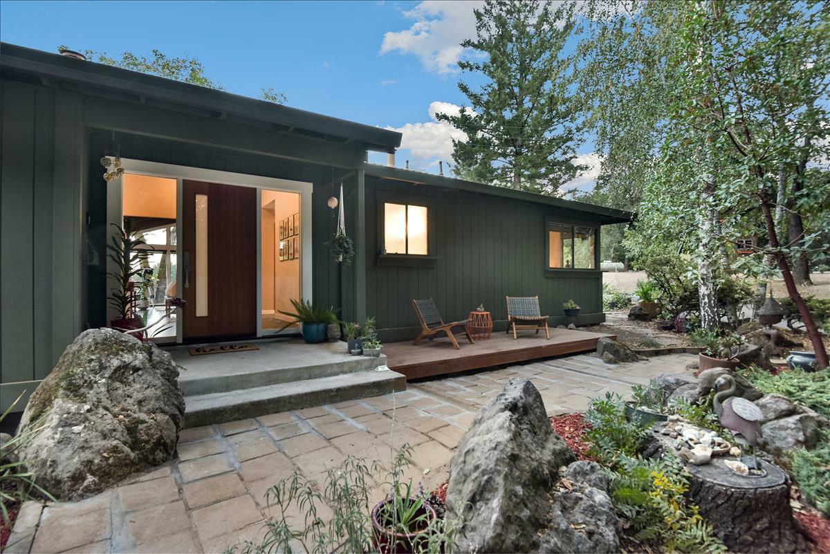 Property Photo:  22180 Summit Road  CA 95033 