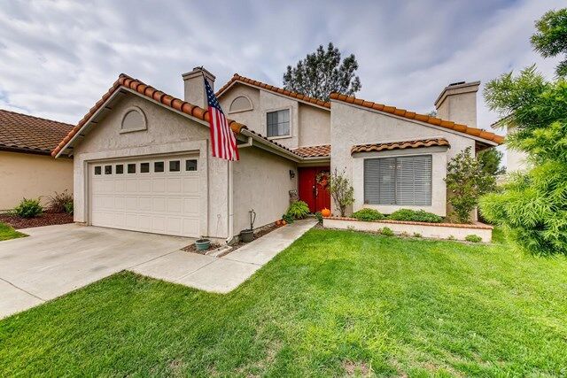 Property Photo:  1976 Paseo Del Rey  CA 92084 