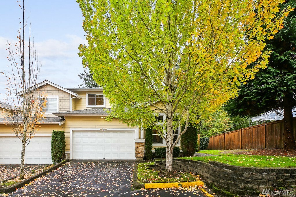 Property Photo: 8309 NE 140th St WA 98034