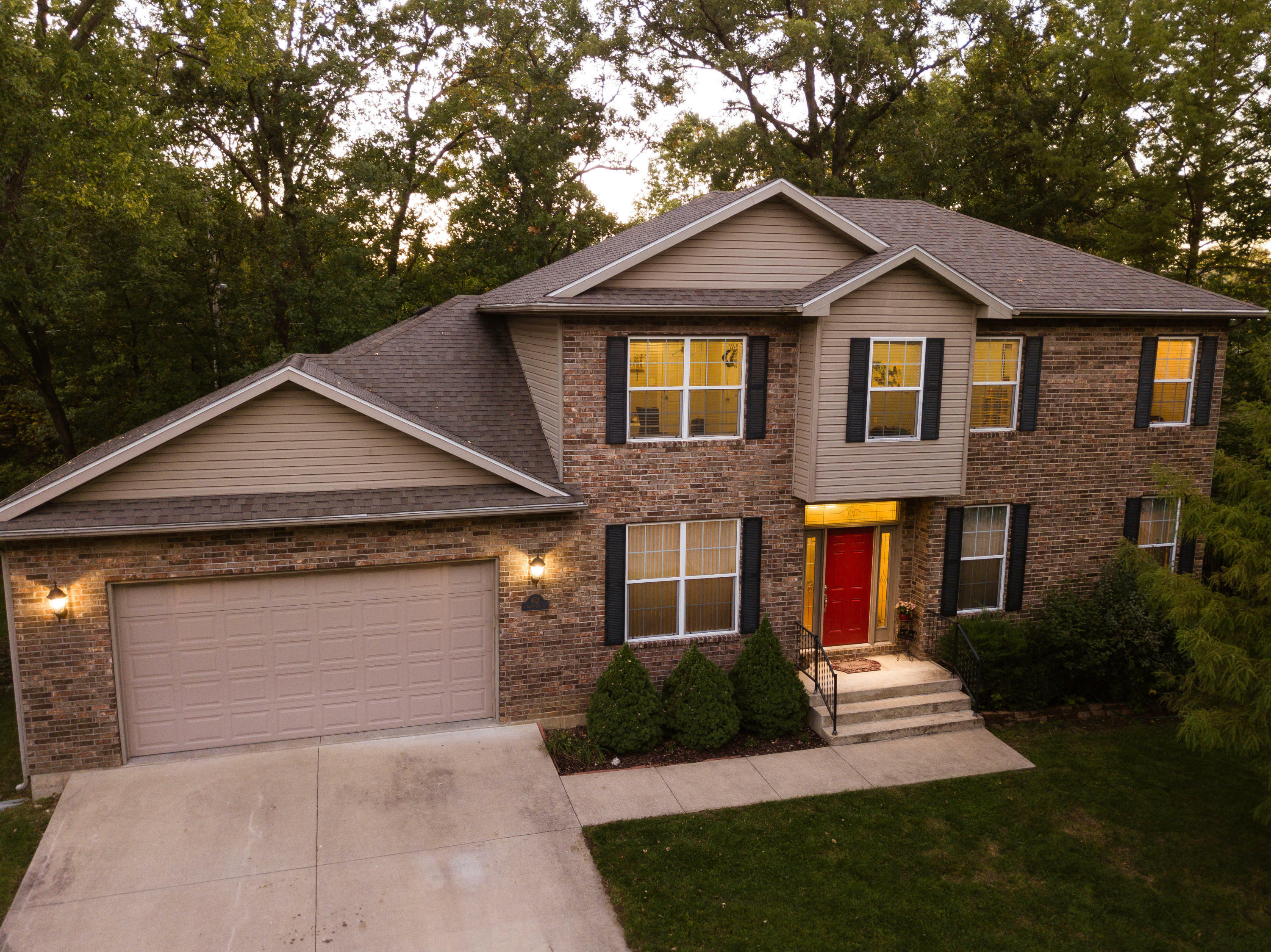 Property Photo:  601 Arbor Dr  MO 65201 