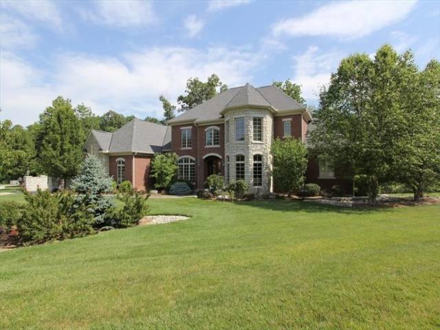 Property Photo:  942 Sherwood Forest Lane  OH 45039 