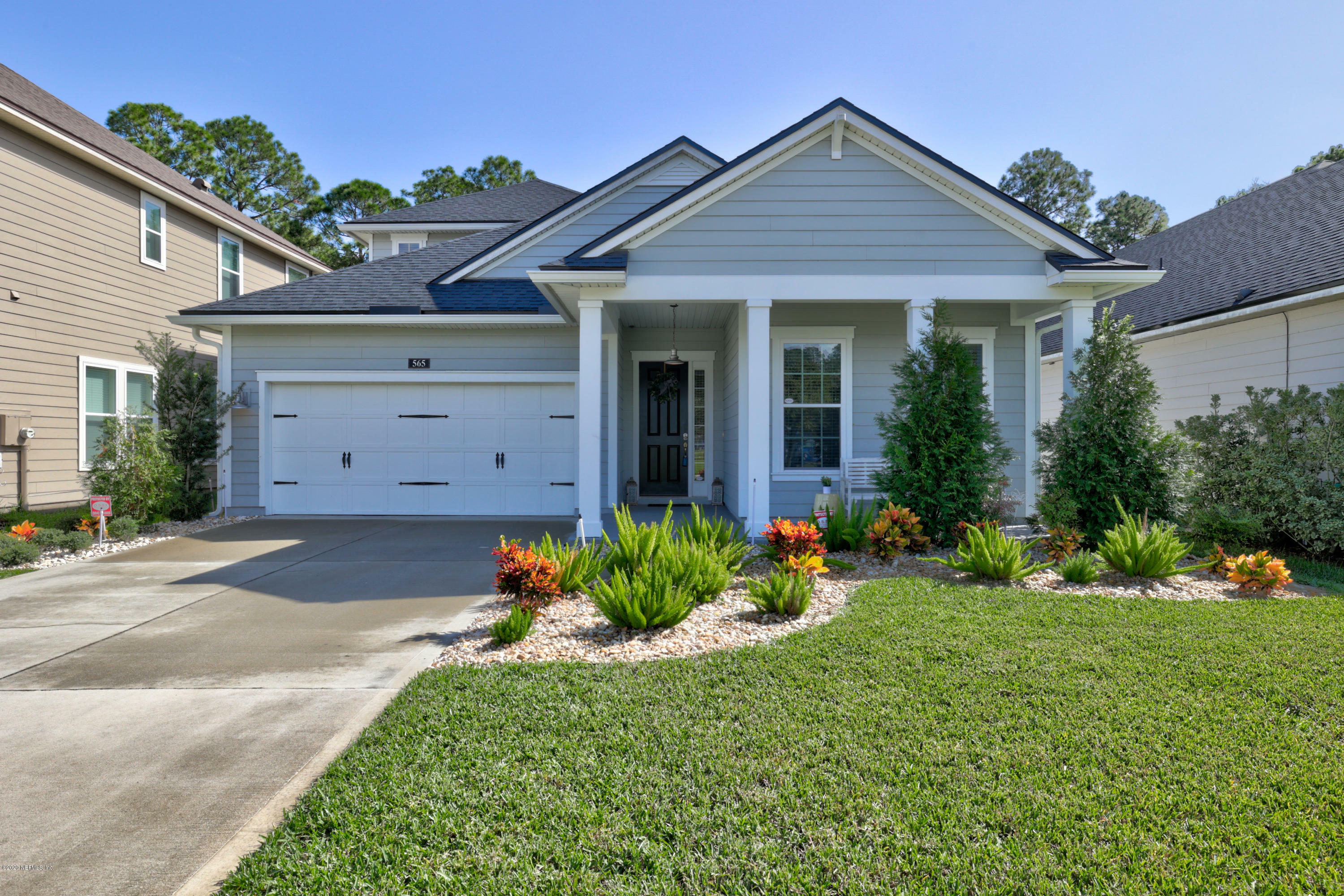 Property Photo: 565 Stone Ridge Drive FL 32081