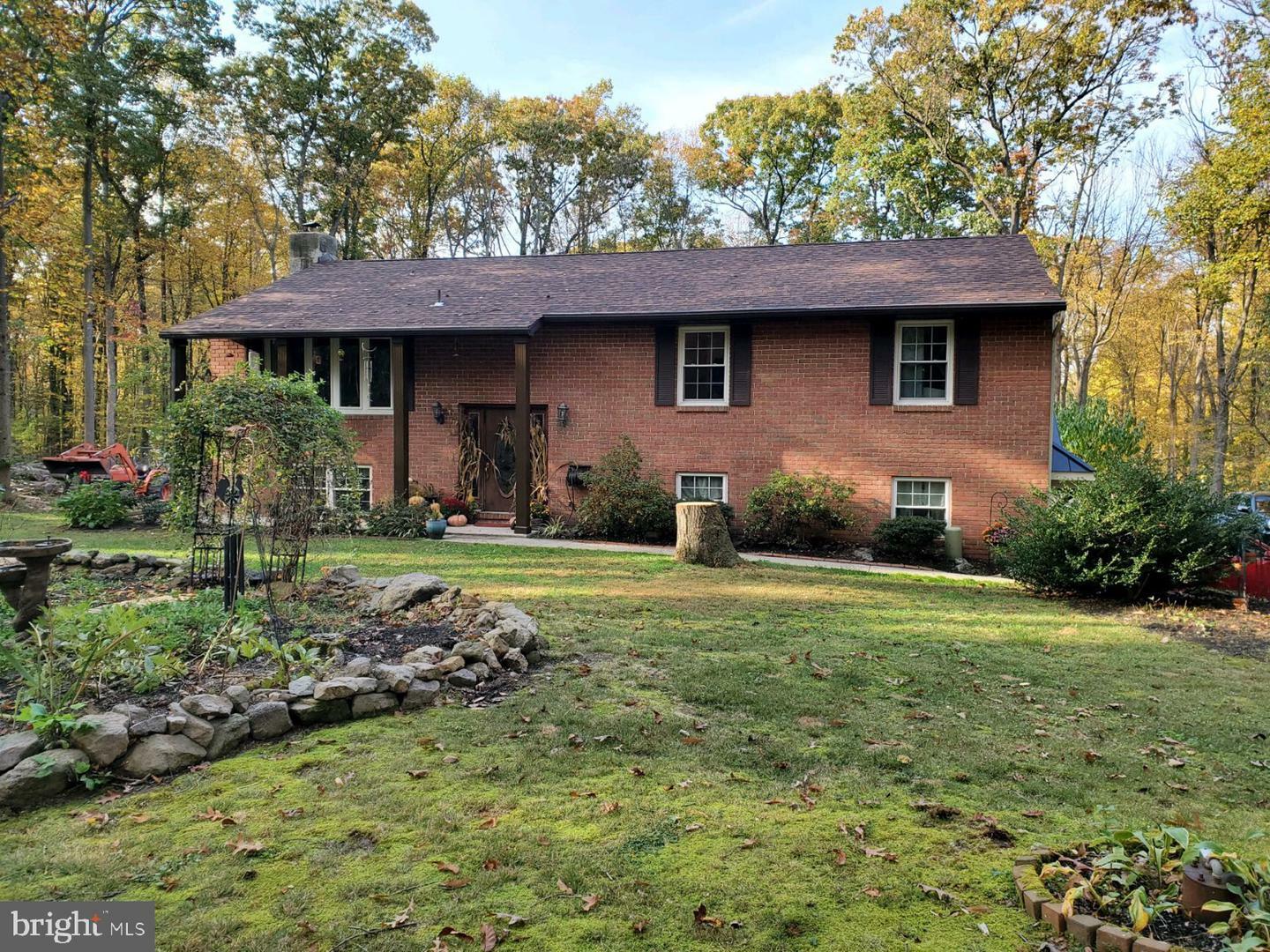 Property Photo:  2105 Chestnut Court  PA 19465 