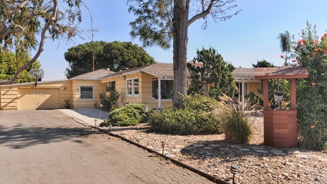 Property Photo:  3843 Grandview Pl  CA 91902 