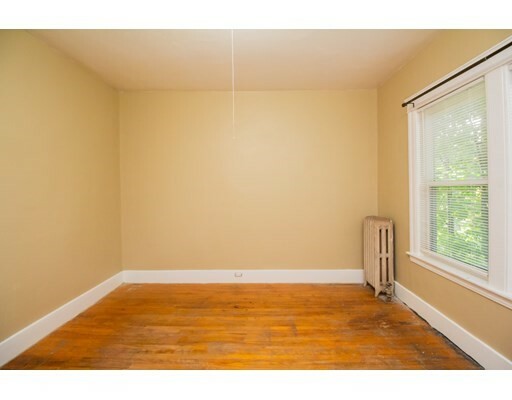 Property Photo:  19 Sturgis St  MA 01605 