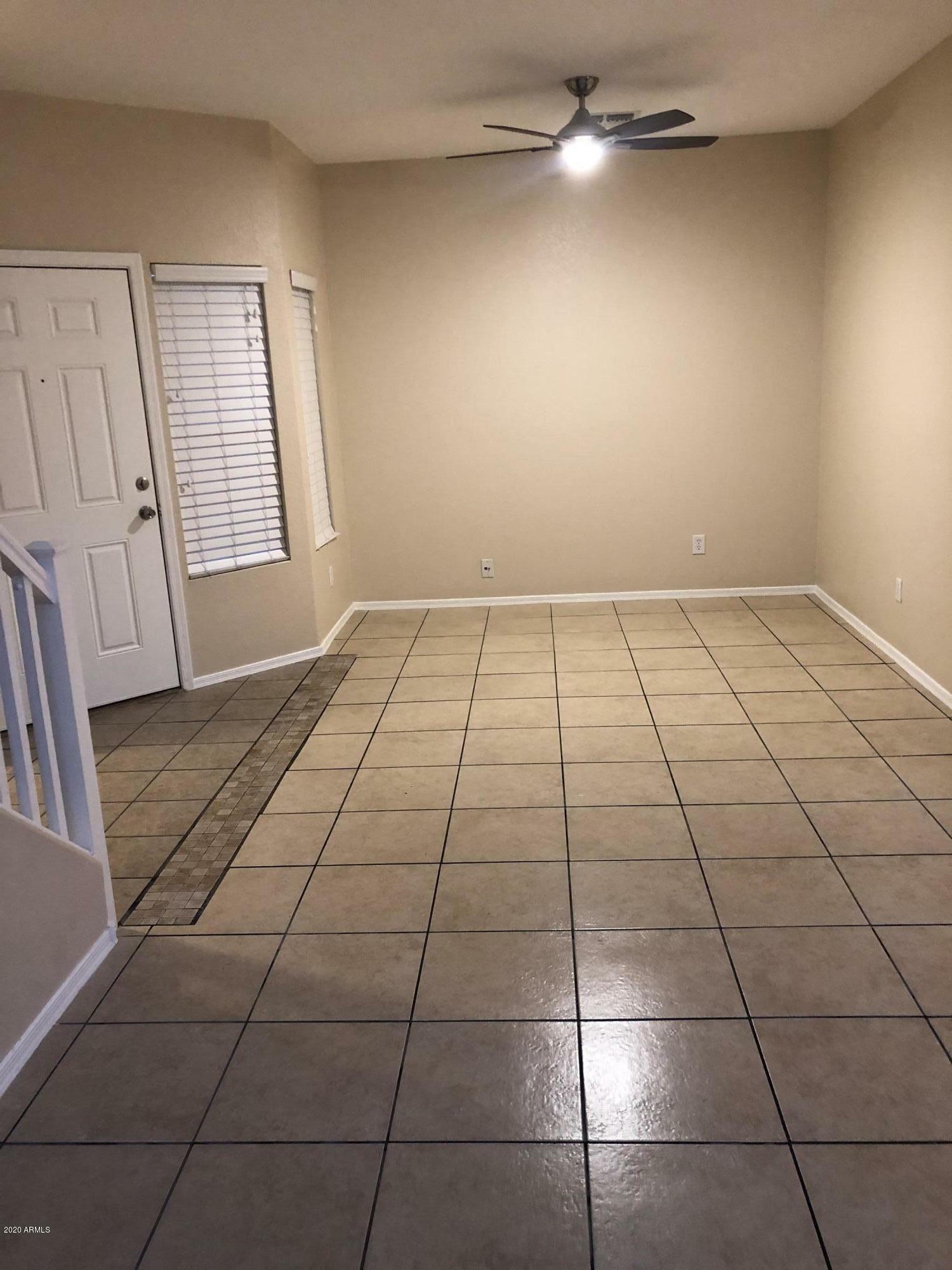 Property Photo:  841 E Geona Street  AZ 85140 