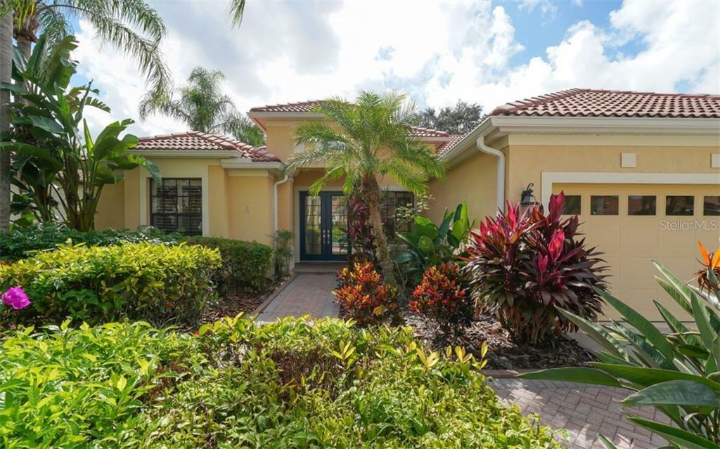 Property Photo:  6732 The Masters Avenue  FL 34202 