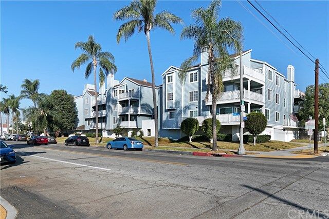 Property Photo:  955 E 3rd Street 415  CA 90802 