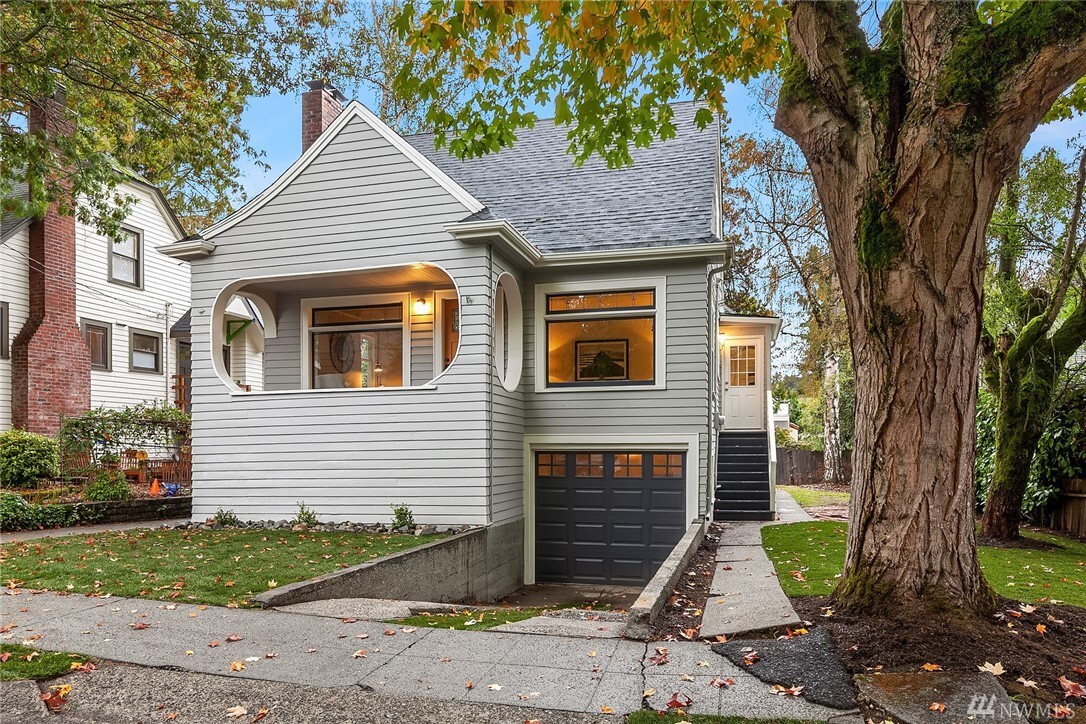 5754 24th Ave NE  Seattle WA 98105 photo