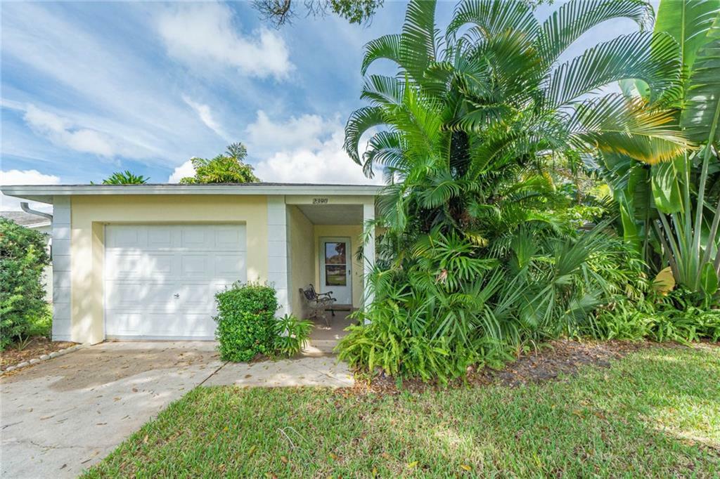 Property Photo:  2390 6 Street  FL 32962 