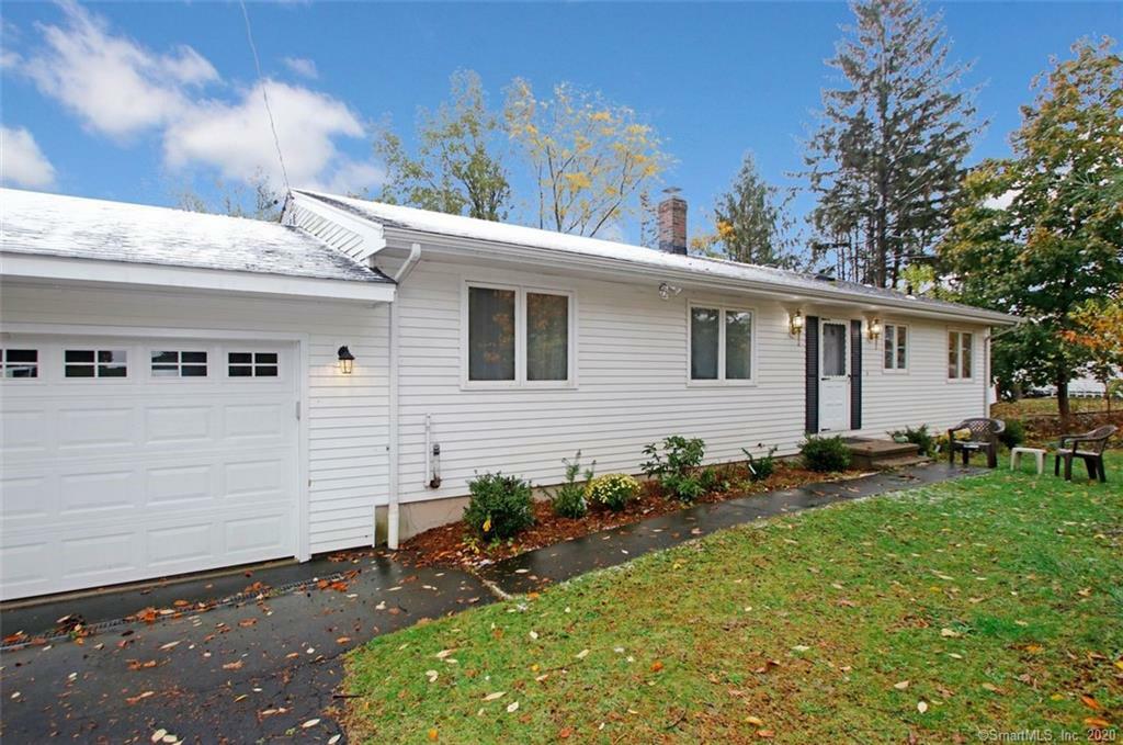 Property Photo:  154 Kings Highway  CT 06473 