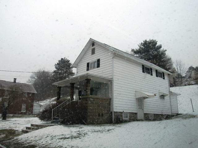 Property Photo:  16 Sykes St  PA 15865 