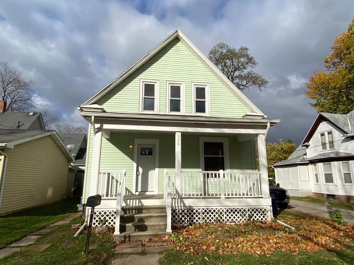 Property Photo:  305 Niles Street  IN 46350 