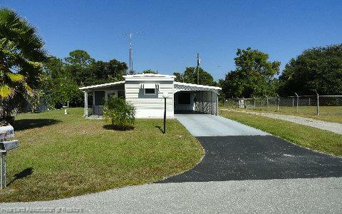 Property Photo:  1760 Robin Court  FL 33870 