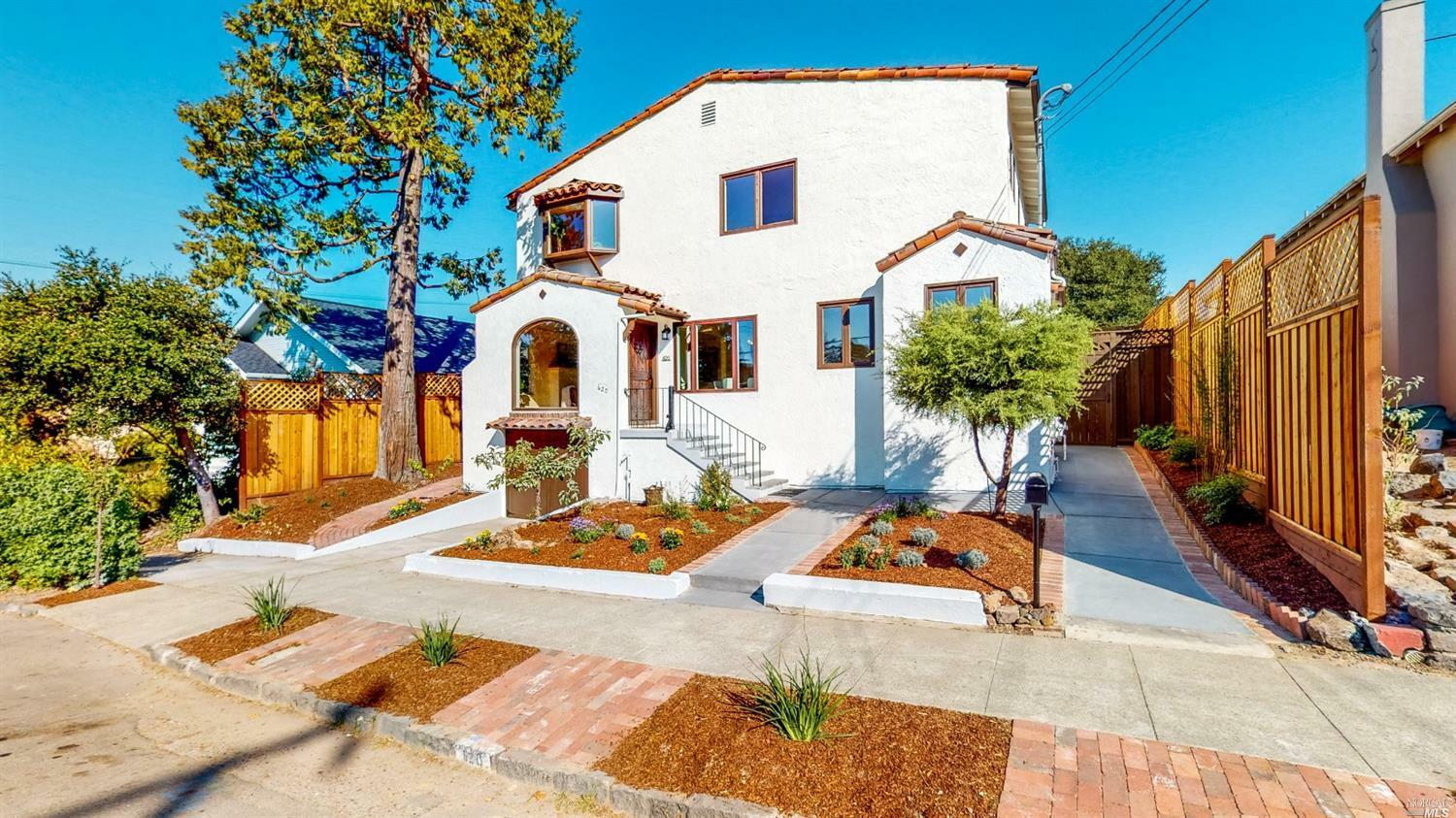 Property Photo:  620 Liberty Street  CA 94952 