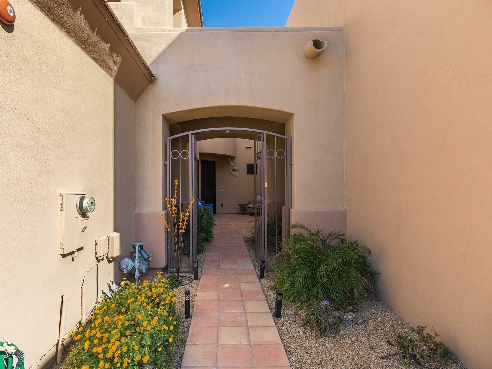 Property Photo:  9817 N Azure Court  AZ 85268 