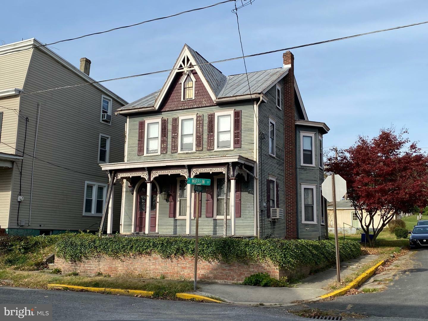 Property Photo: 323 E Mifflin Street PA 17961