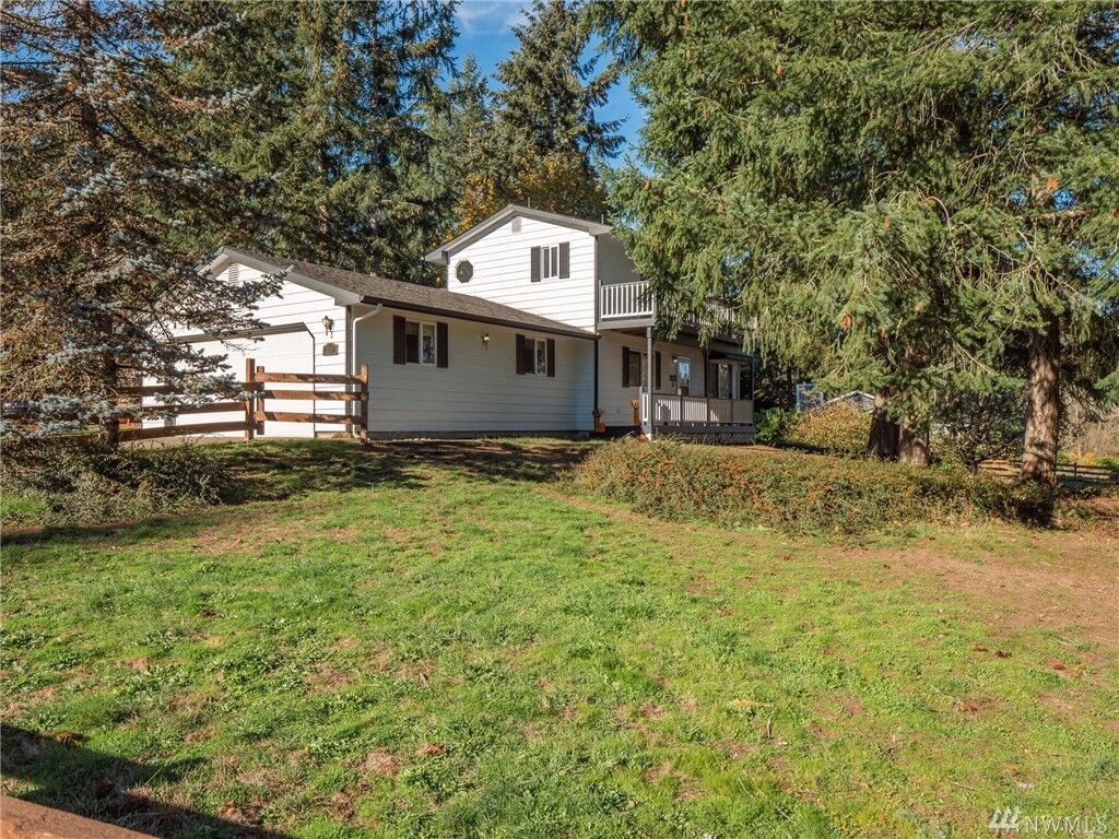 Property Photo:  15906 19th Av Ct S  WA 98387 