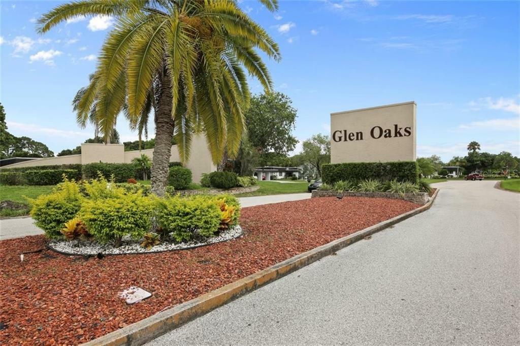 Property Photo:  1540 E Glen Oaks Drive B322  FL 34232 