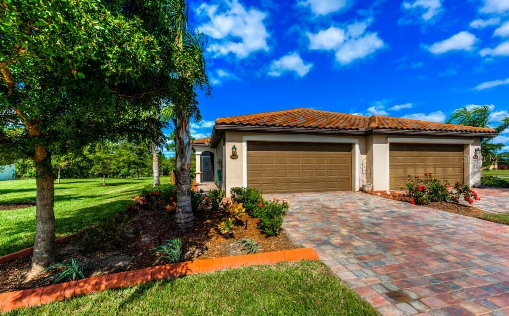 Property Photo:  20505 Benissimo Drive  FL 34293 