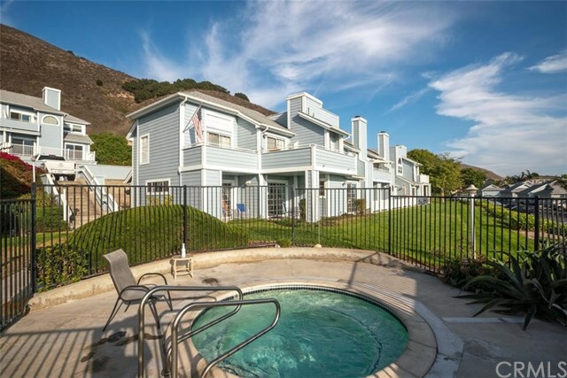 Property Photo:  426 Westpoint Drive 40  CA 93449 